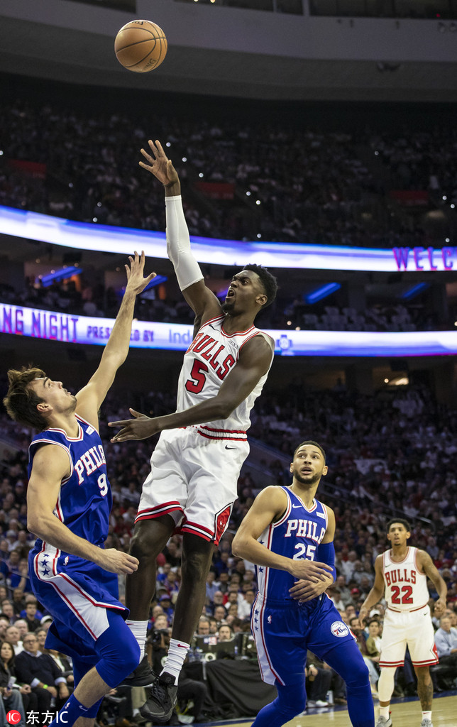 开云娱乐官网 -包含芝加哥公牛训练开放日,集结日绝杀压哨引欢呼,全明星赛在即,资深球员宣示担当的词条