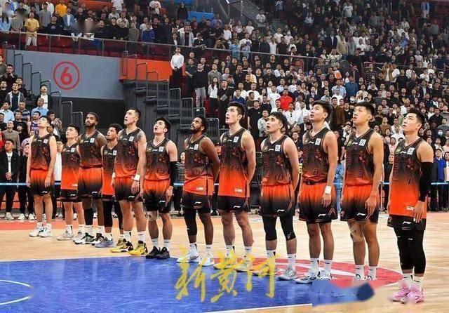 开云入口 -赛地聚焦：NBA常规赛集结日热度飙升，深圳男篮再遭质疑，赛场秩序良好，年轻球员得到机会的简单介绍