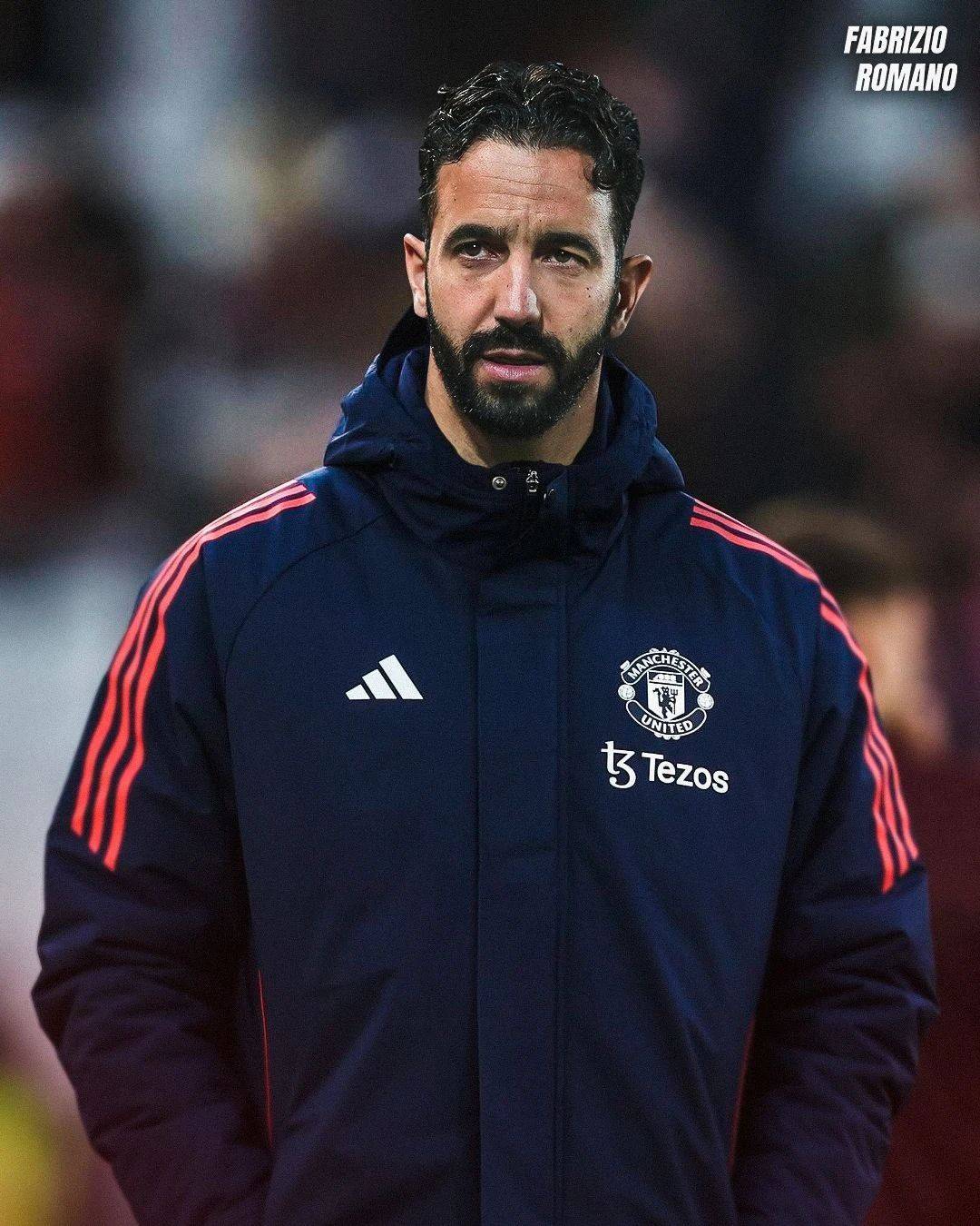 开云娱乐官网 -包含加时末段足总杯传出新动向；曼联官宣签约；管理层表态——更衣室稳定；临场指挥获称赞的词条